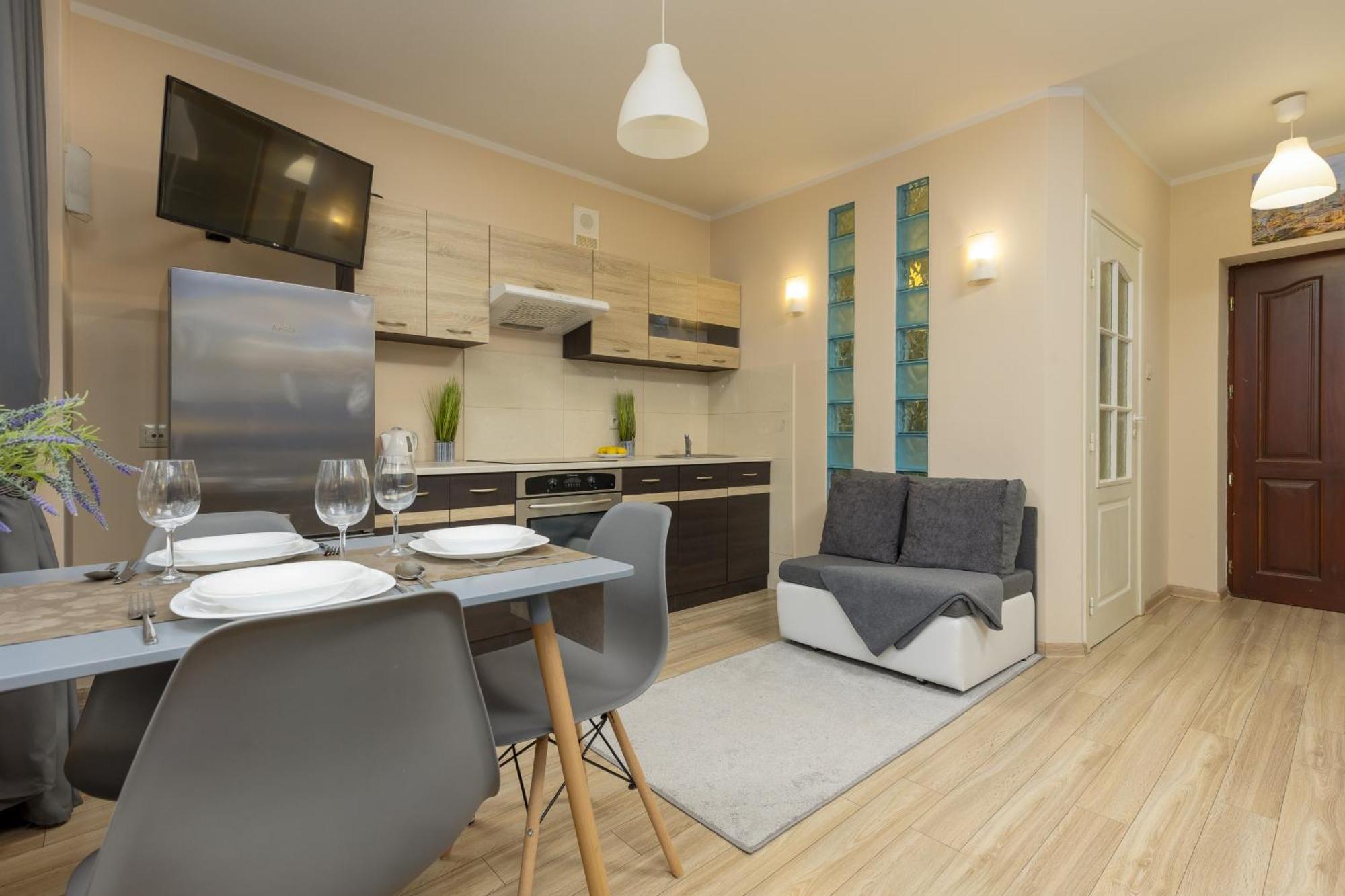 Lägenhet Rent Like - Comfortable Sapiezynska