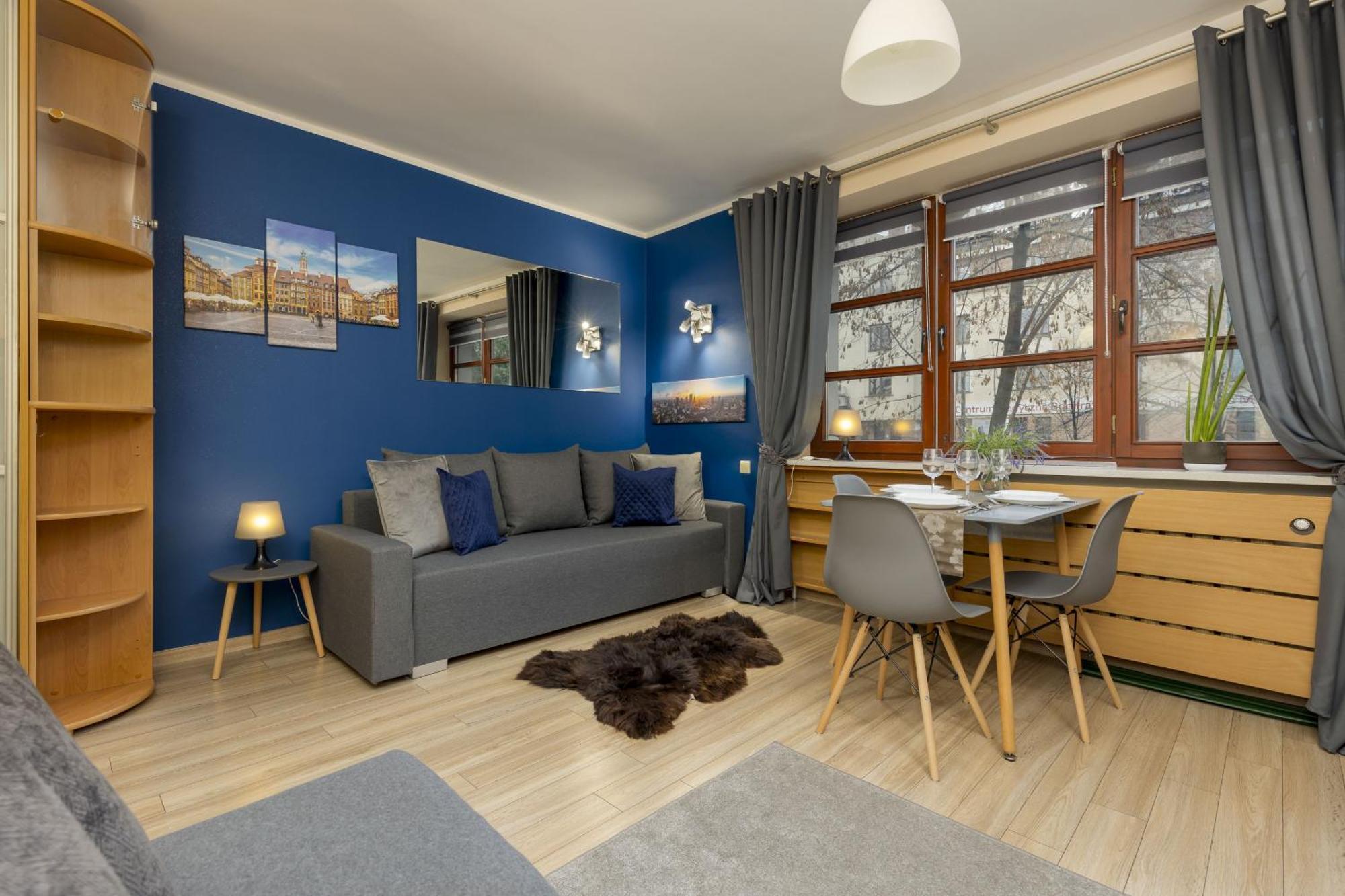 Rent Like - Comfortable Sapiezynska Lägenhet