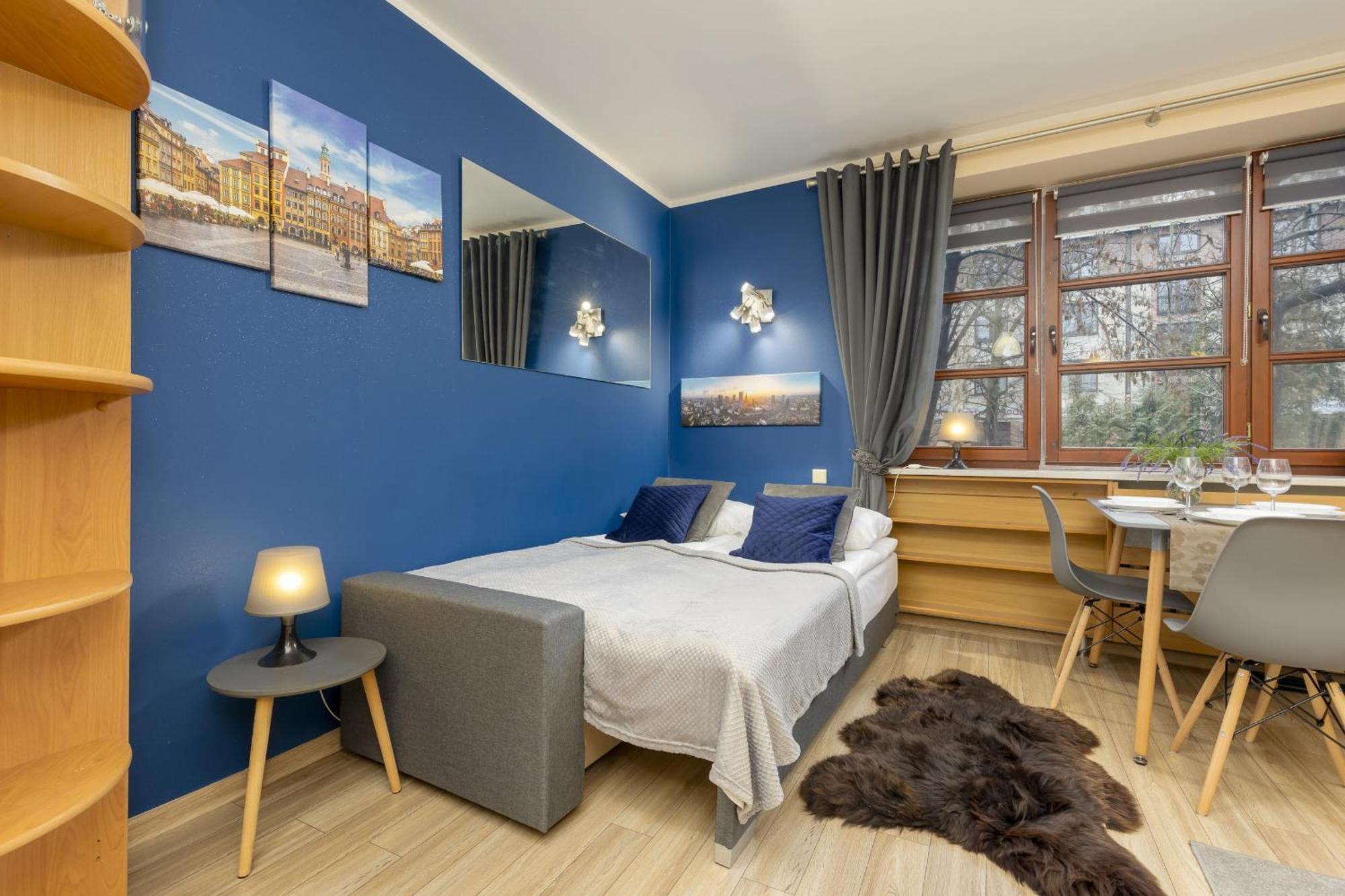 Rent Like - Comfortable Sapiezynska Lägenhet *